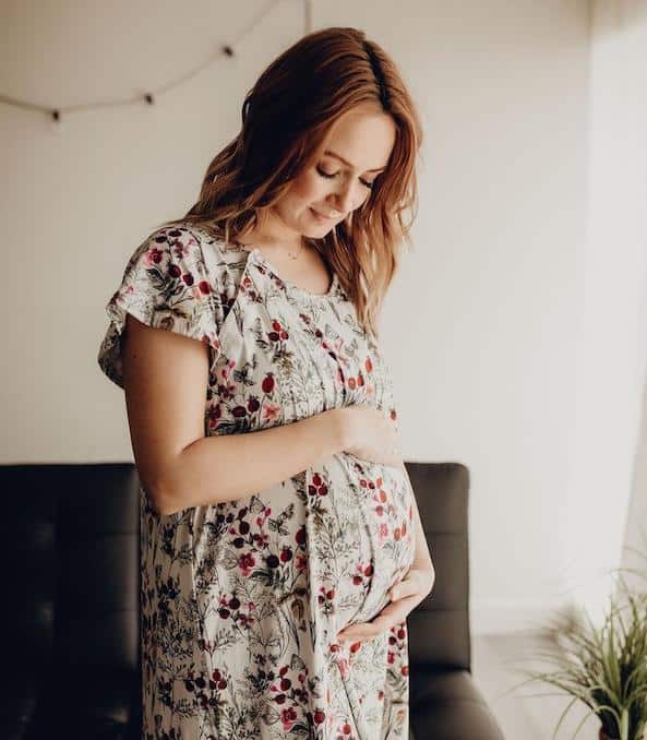 The Complete Guide to Organic Maternity Clothes