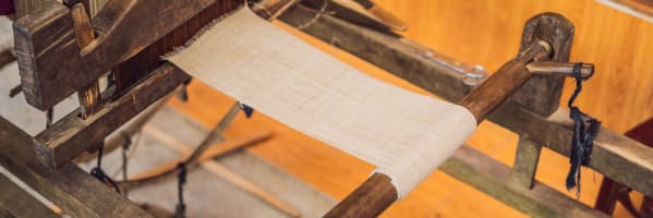 silk weaving into fabric